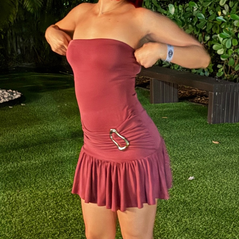 Princess Polly Strapless Berry Mini Dress - Picture 4 of 4